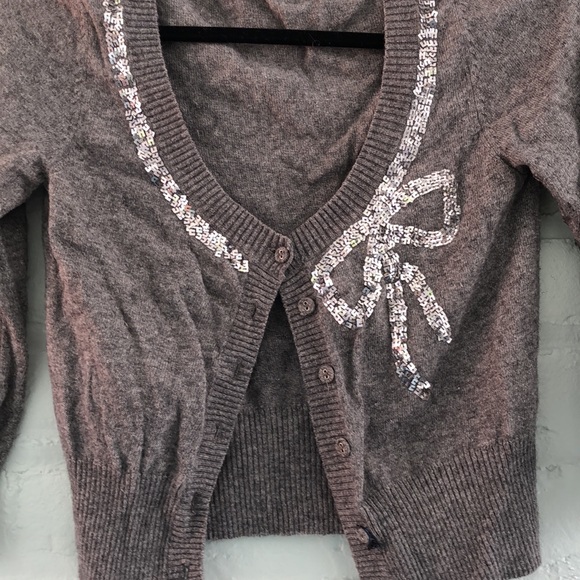 ❤️3 for $12 - Forever 21  bow sweater - Picture 3 of 5